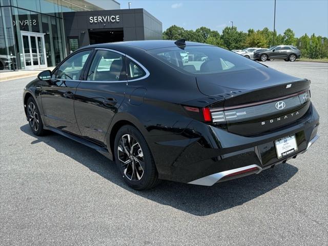 new 2025 Hyundai Sonata car, priced at $28,658