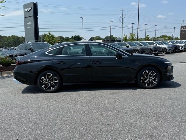 new 2025 Hyundai Sonata car, priced at $28,658
