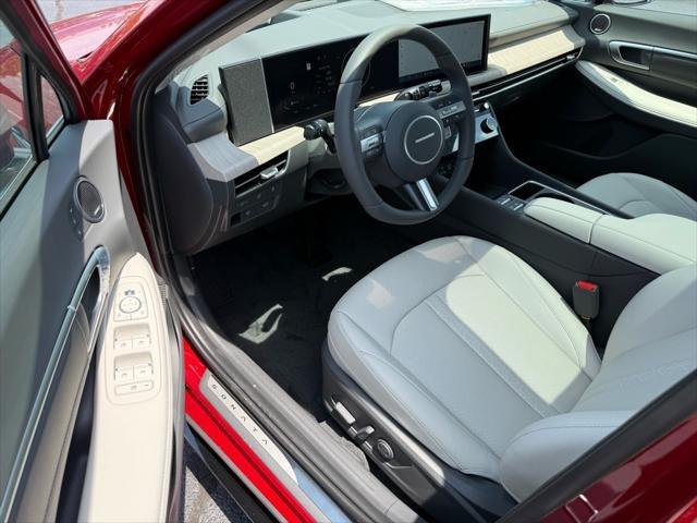 new 2025 Hyundai Sonata Hybrid car, priced at $39,047