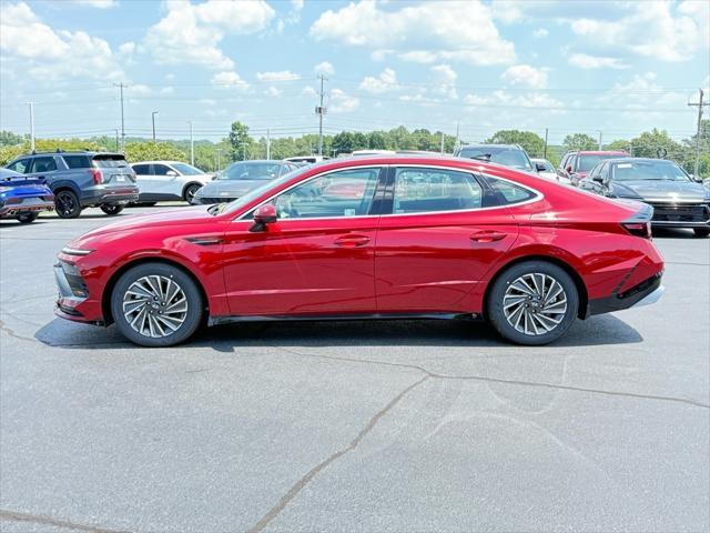 new 2025 Hyundai Sonata Hybrid car, priced at $39,047