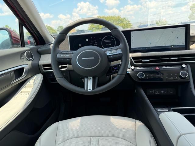 new 2025 Hyundai Sonata Hybrid car, priced at $39,047