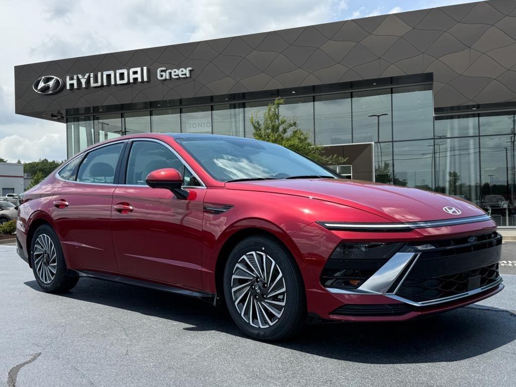 new 2025 Hyundai Sonata Hybrid car, priced at $31,992