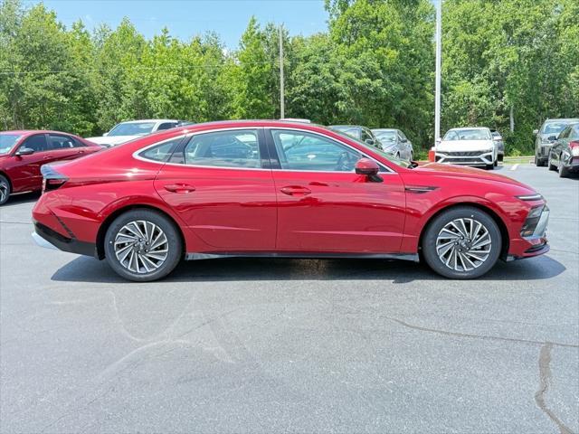 new 2025 Hyundai Sonata Hybrid car, priced at $39,047