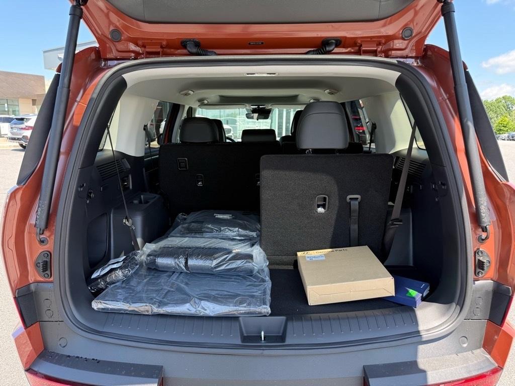 new 2025 Hyundai Santa Fe car, priced at $40,138
