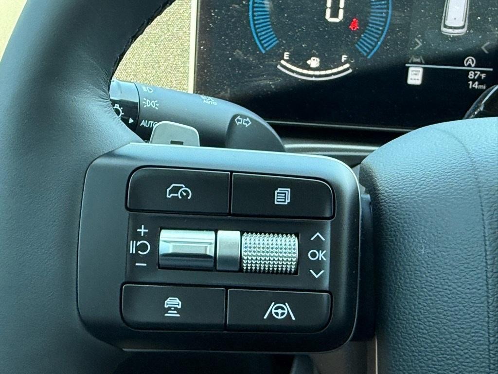 new 2025 Hyundai Santa Fe car, priced at $40,138