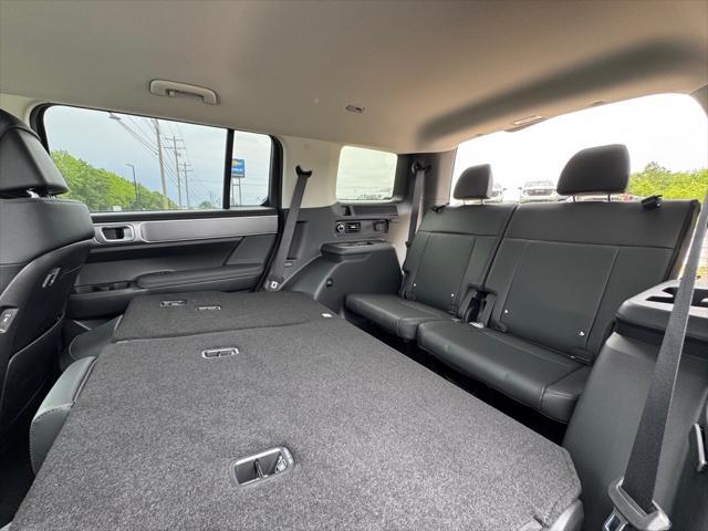 new 2025 Hyundai Santa Fe car, priced at $40,543