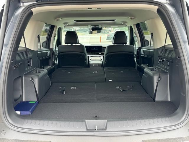 new 2025 Hyundai Santa Fe car, priced at $40,543