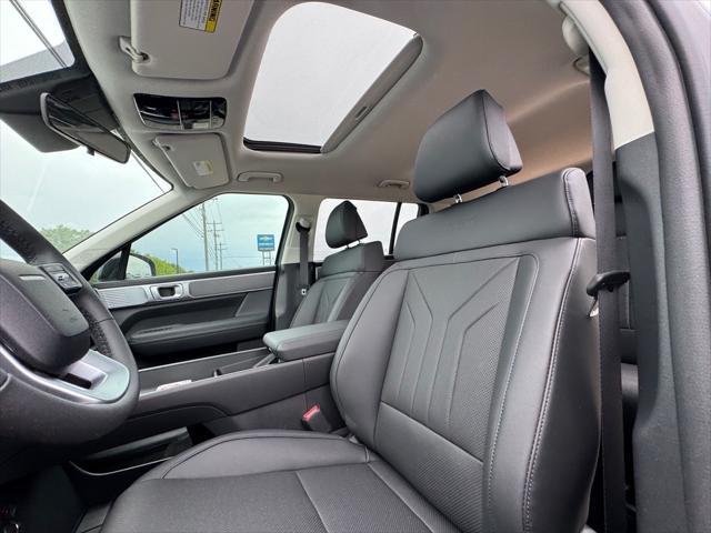 new 2025 Hyundai Santa Fe car, priced at $40,543