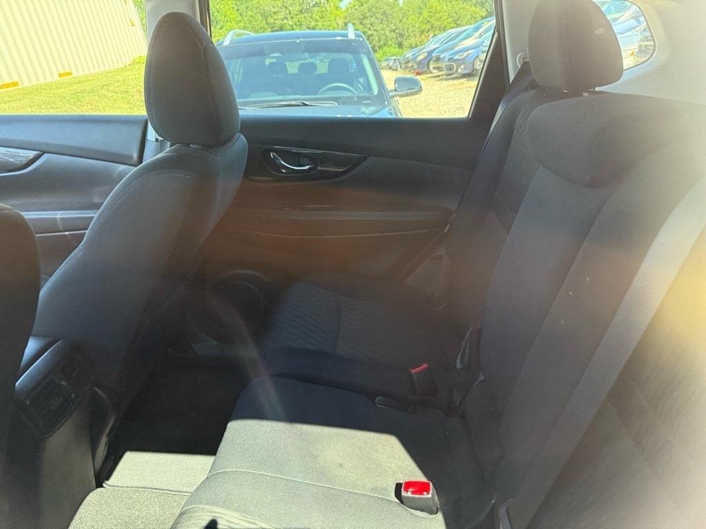 used 2020 Nissan Rogue car, priced at $15,565