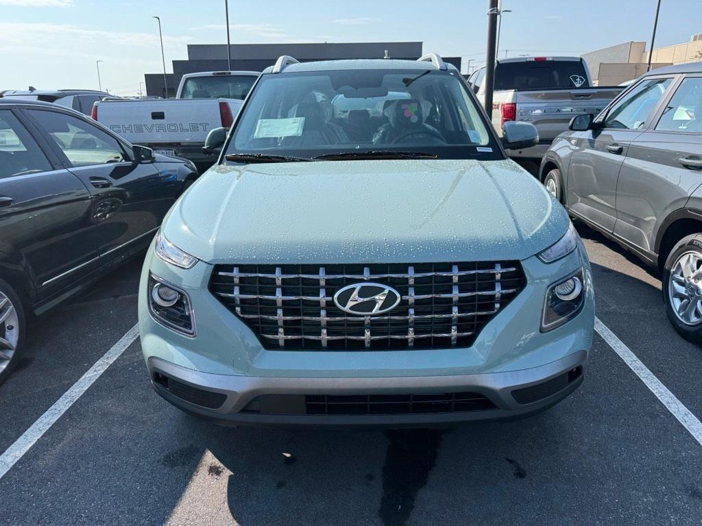 new 2025 Hyundai Venue car, priced at $23,156
