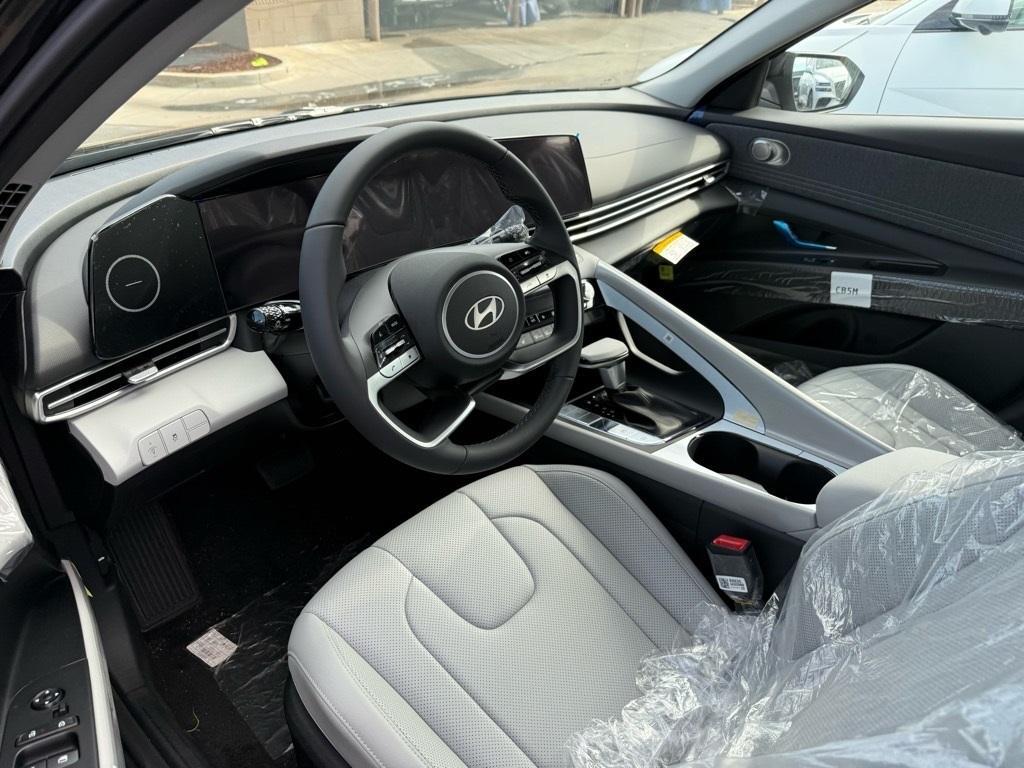 new 2025 Hyundai Elantra car, priced at $26,437