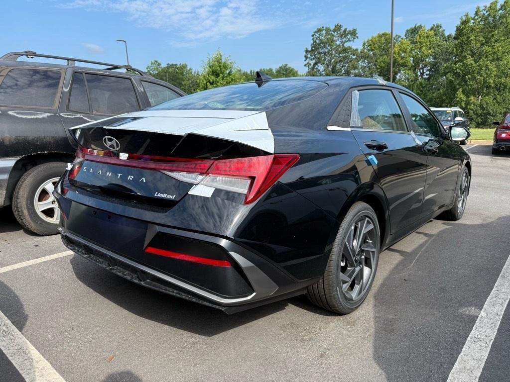 new 2025 Hyundai Elantra car, priced at $26,437