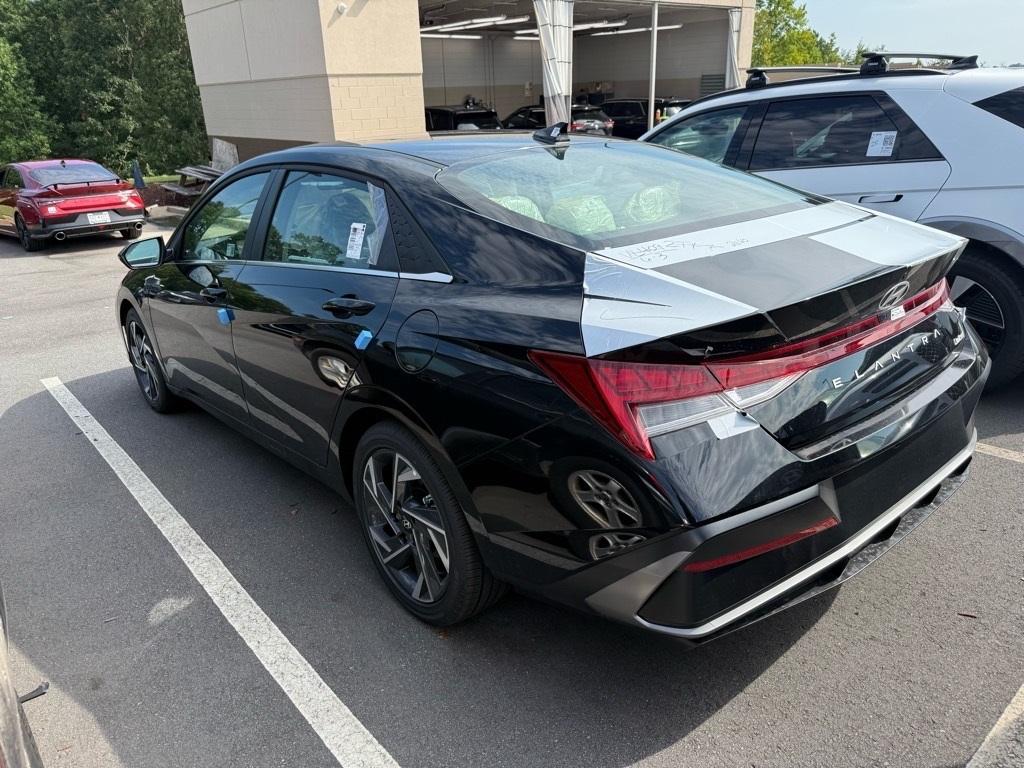 new 2025 Hyundai Elantra car, priced at $26,437