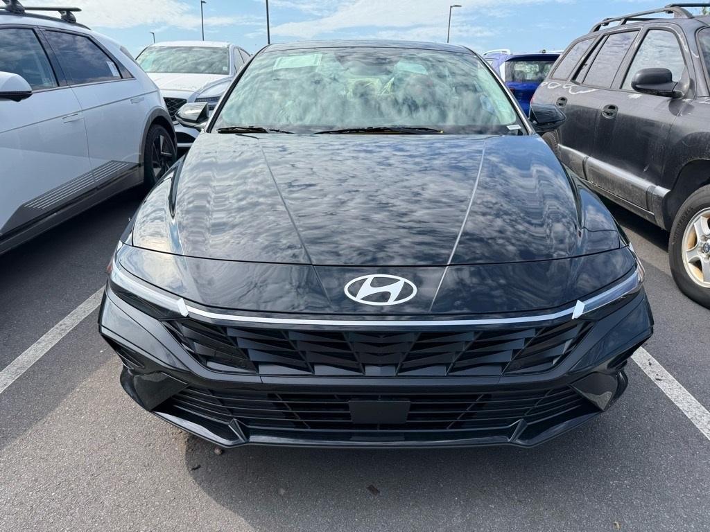 new 2025 Hyundai Elantra car, priced at $26,437