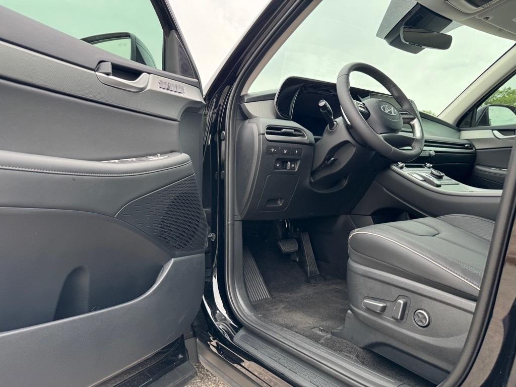 new 2025 Hyundai Palisade car, priced at $47,253