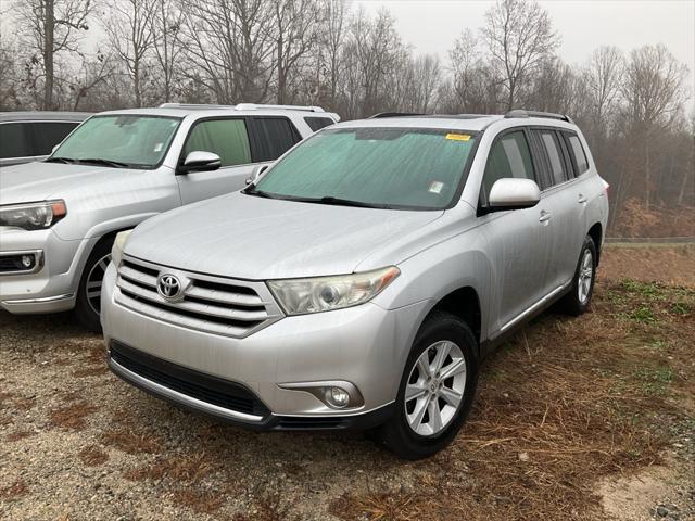 used 2013 Toyota Highlander car, priced at $11,998