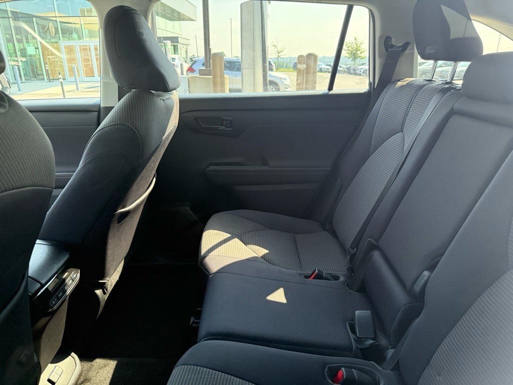 used 2023 Toyota Highlander car, priced at $34,230