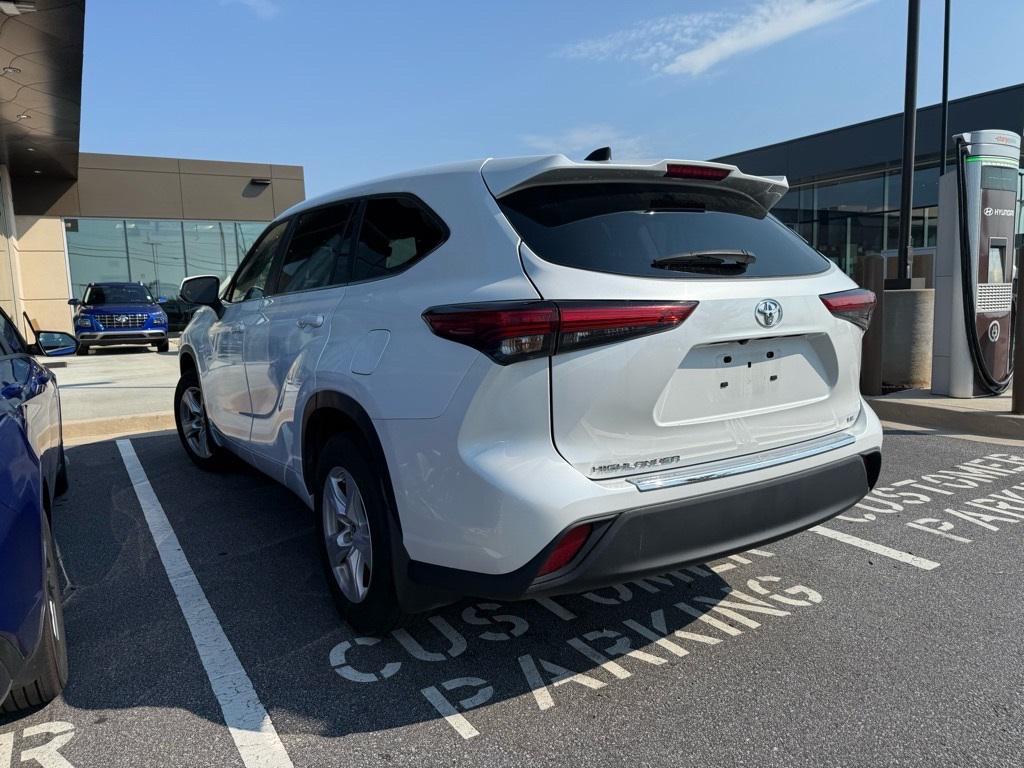 used 2023 Toyota Highlander car, priced at $34,230