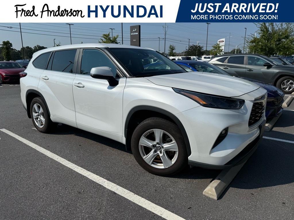 used 2023 Toyota Highlander car, priced at $34,230