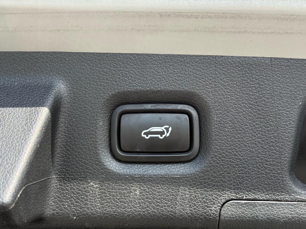used 2023 Hyundai Santa Fe car, priced at $22,200