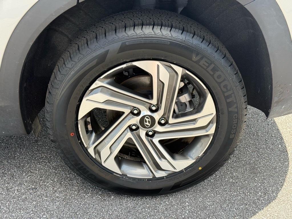 used 2023 Hyundai Santa Fe car, priced at $21,292