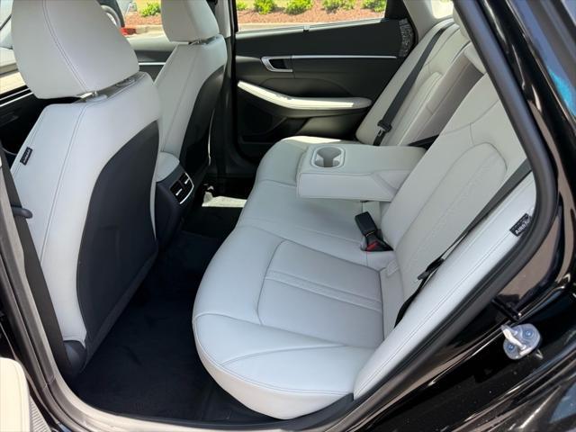 new 2025 Hyundai Sonata Hybrid car, priced at $38,542