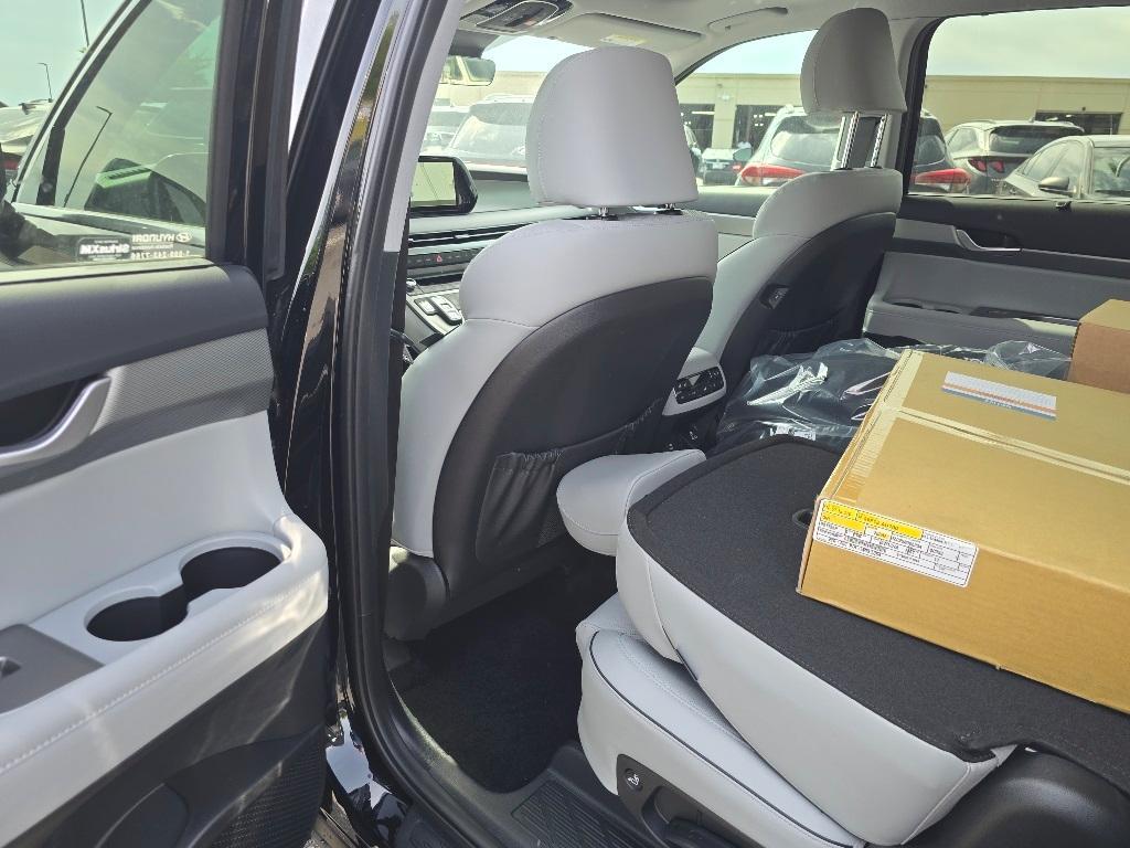 new 2025 Hyundai Palisade car, priced at $47,293