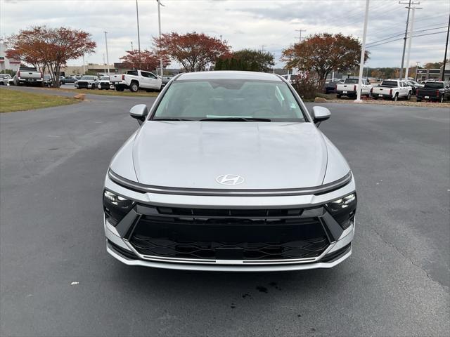 new 2024 Hyundai Sonata car, priced at $27,327