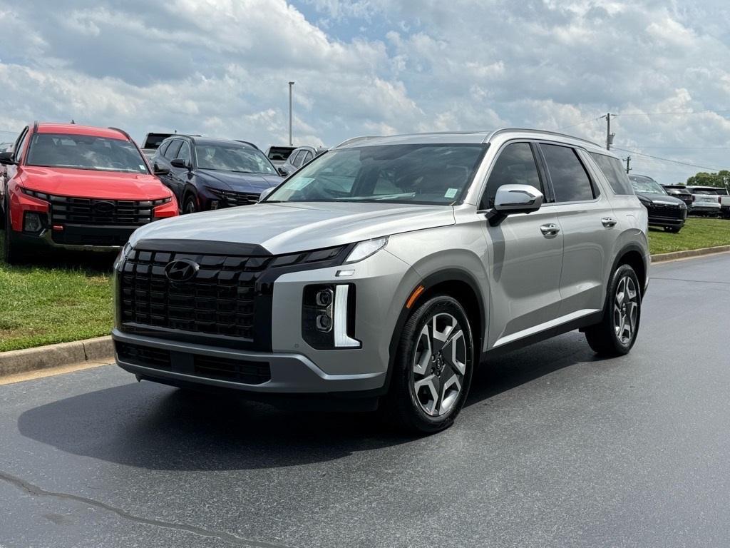 new 2025 Hyundai Palisade car, priced at $47,253