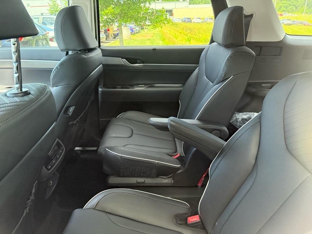new 2025 Hyundai Palisade car, priced at $46,520