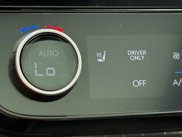 new 2025 Hyundai TUCSON Hybrid car, priced at $37,550