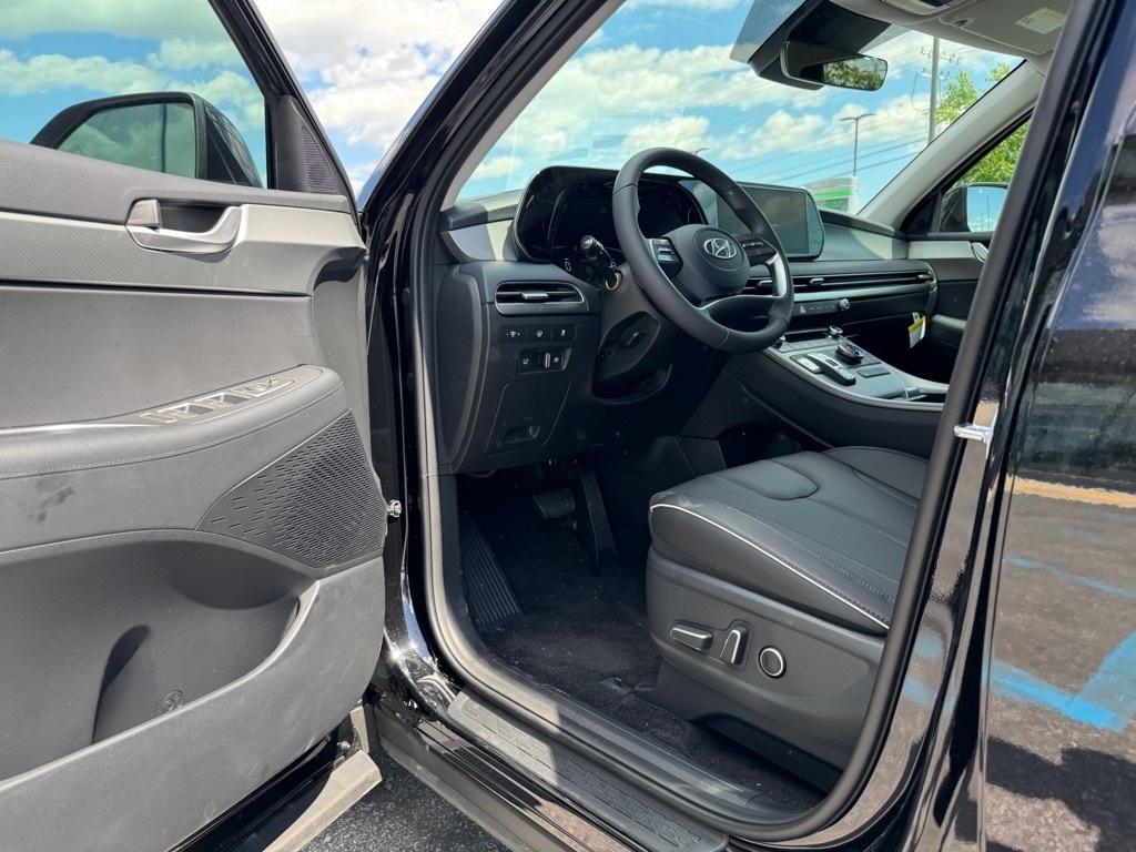 new 2025 Hyundai Palisade car, priced at $42,883