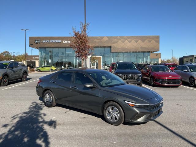 new 2024 Hyundai Elantra car, priced at $21,072