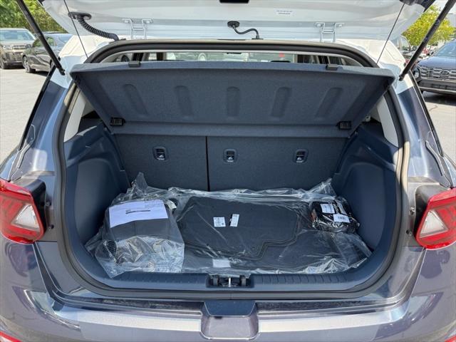 new 2025 Hyundai Venue car, priced at $24,885