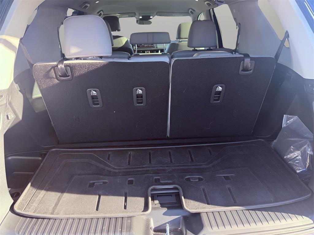 used 2025 Honda Pilot car, priced at $40,323