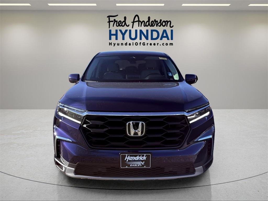 used 2025 Honda Pilot car, priced at $40,323