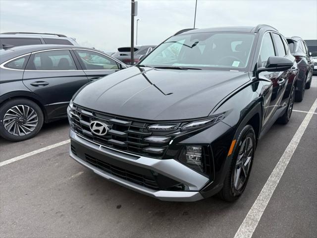 new 2025 Hyundai TUCSON Hybrid car, priced at $37,550