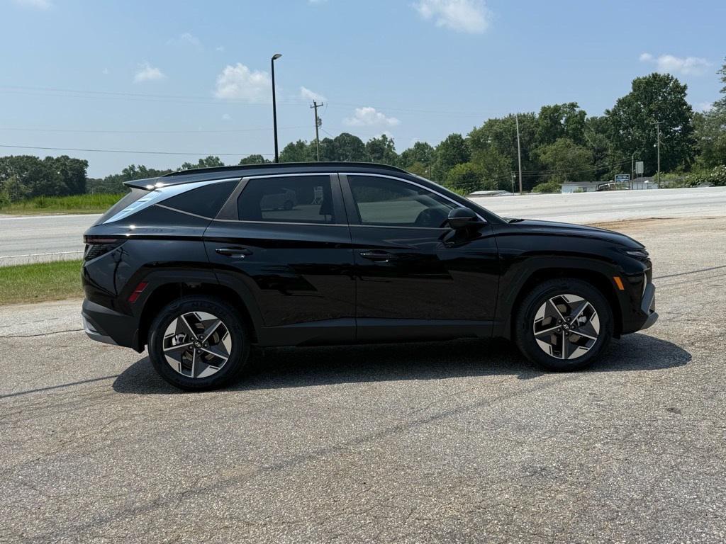 new 2025 Hyundai TUCSON Hybrid car, priced at $34,587