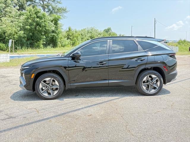new 2025 Hyundai TUCSON Hybrid car, priced at $37,550