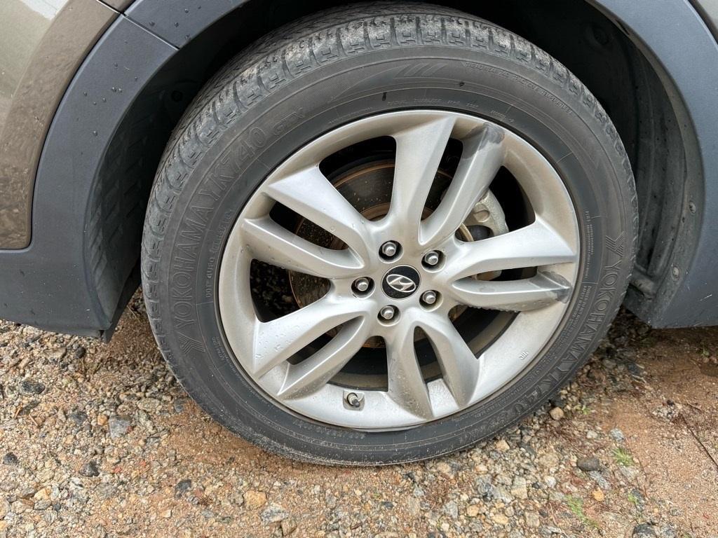used 2013 Hyundai Santa Fe car, priced at $9,430