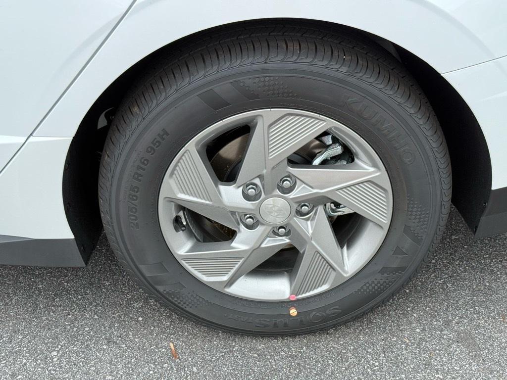 new 2025 Hyundai Sonata car, priced at $24,985