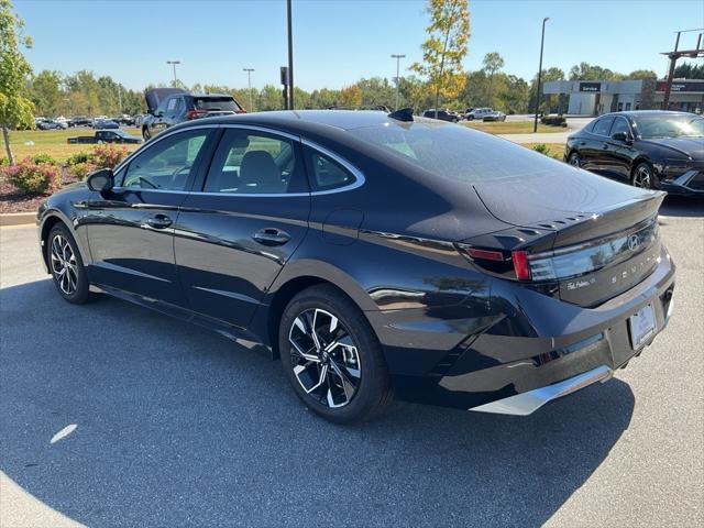 new 2024 Hyundai Sonata car, priced at $26,321