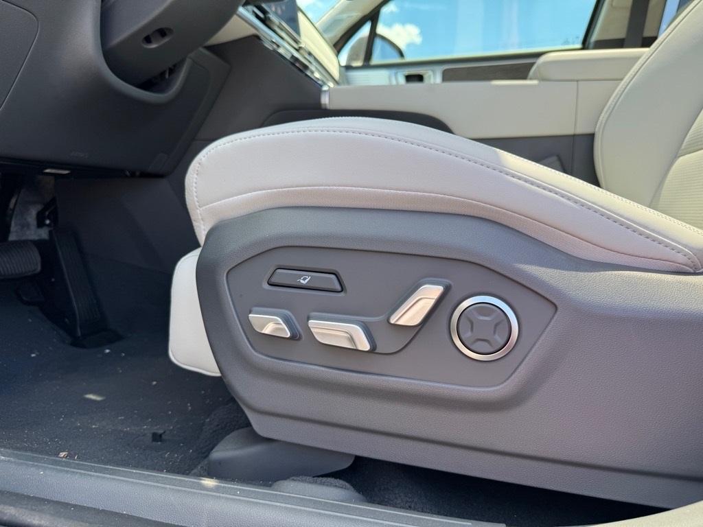 new 2025 Hyundai Santa Fe car, priced at $45,726