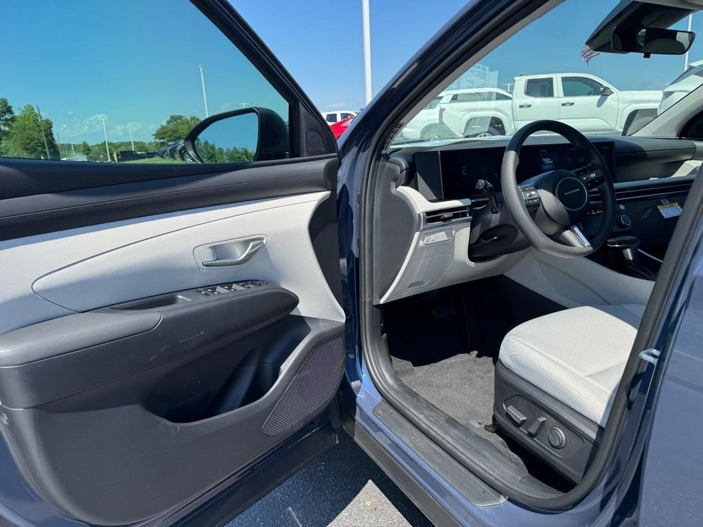 new 2025 Hyundai Tucson car, priced at $31,707