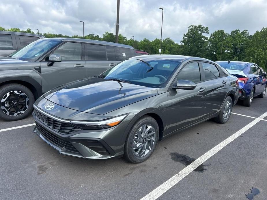 new 2024 Hyundai Elantra car, priced at $24,789