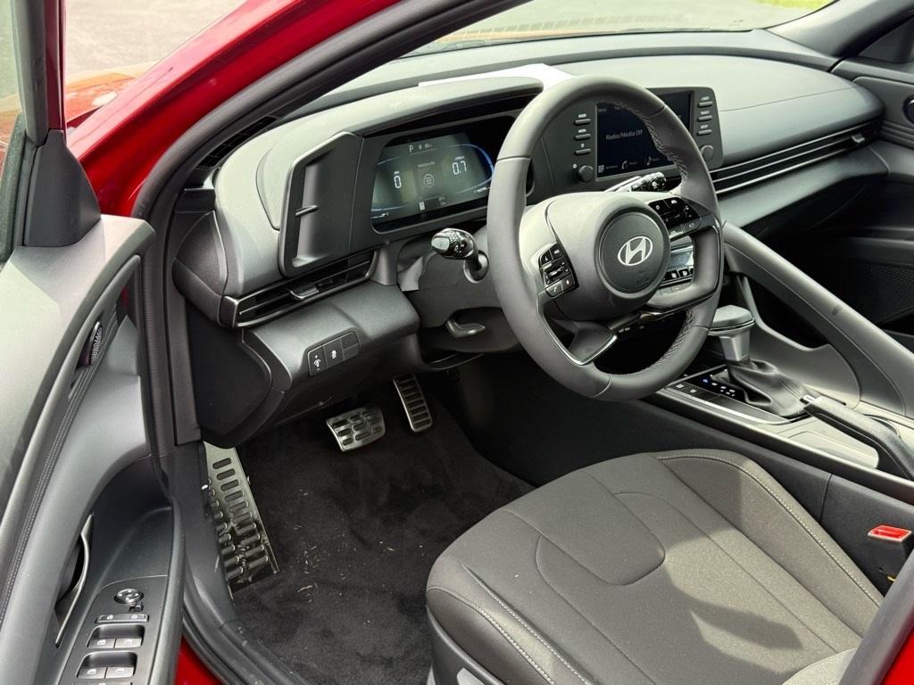 new 2025 Hyundai Elantra car, priced at $24,774