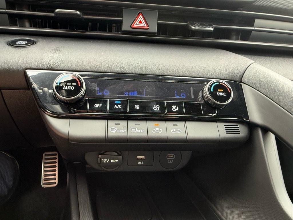 new 2025 Hyundai Elantra car, priced at $23,024
