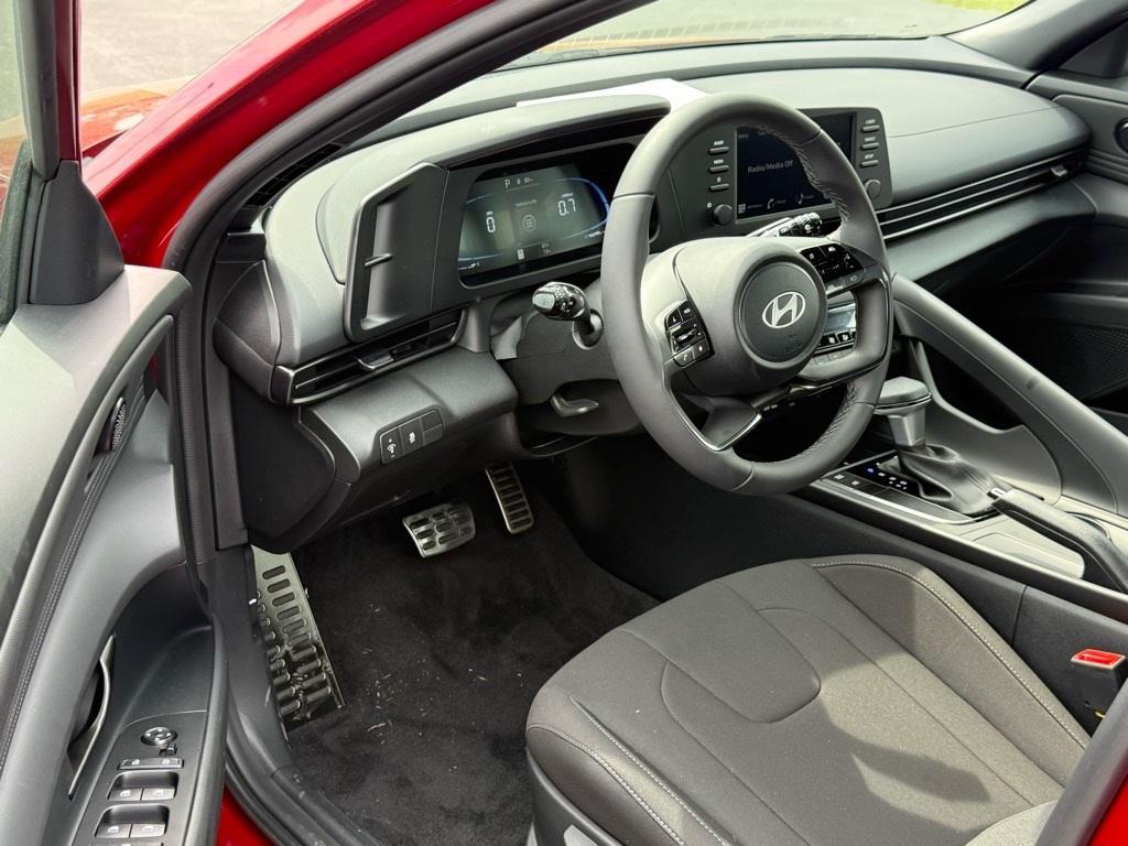 new 2025 Hyundai Elantra car, priced at $23,024