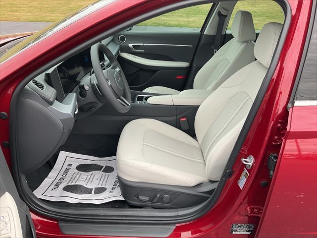 new 2024 Hyundai Sonata car, priced at $27,320