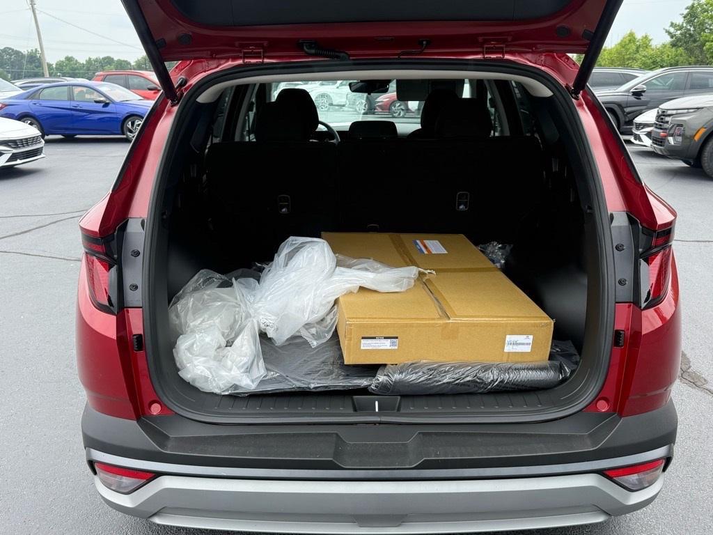 new 2025 Hyundai Tucson car, priced at $32,150